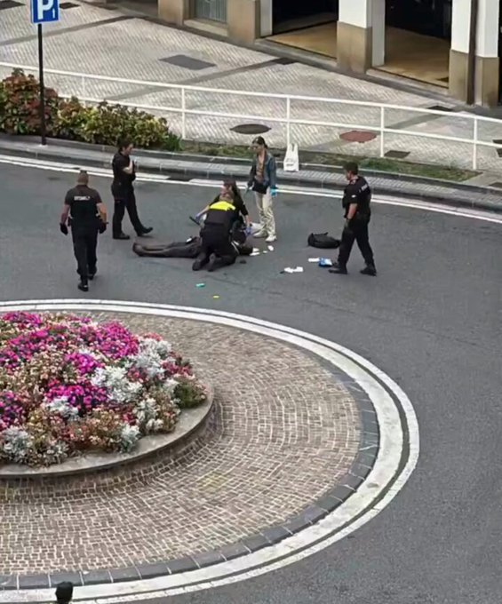 Un hombre muеrе abatido por la Policía Municipal de Hondarribia tras amenazar con un cuchillo