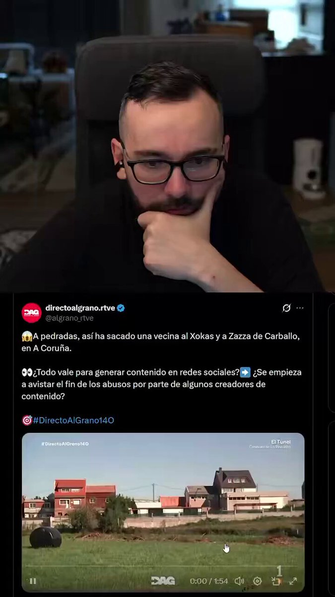Xokas se vuelve loco con reportaje de TVE de Directo Al Grano sobre su visita a Galicia