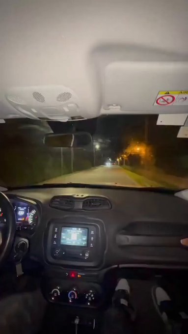 Pillaré una curva a 180km/h con un Jeep Renegade... ¿Qué podría salir mal?