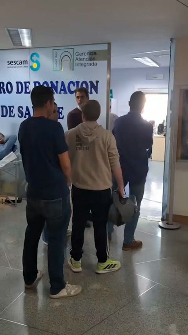 Donación de sangre en distintas ciudades de España.