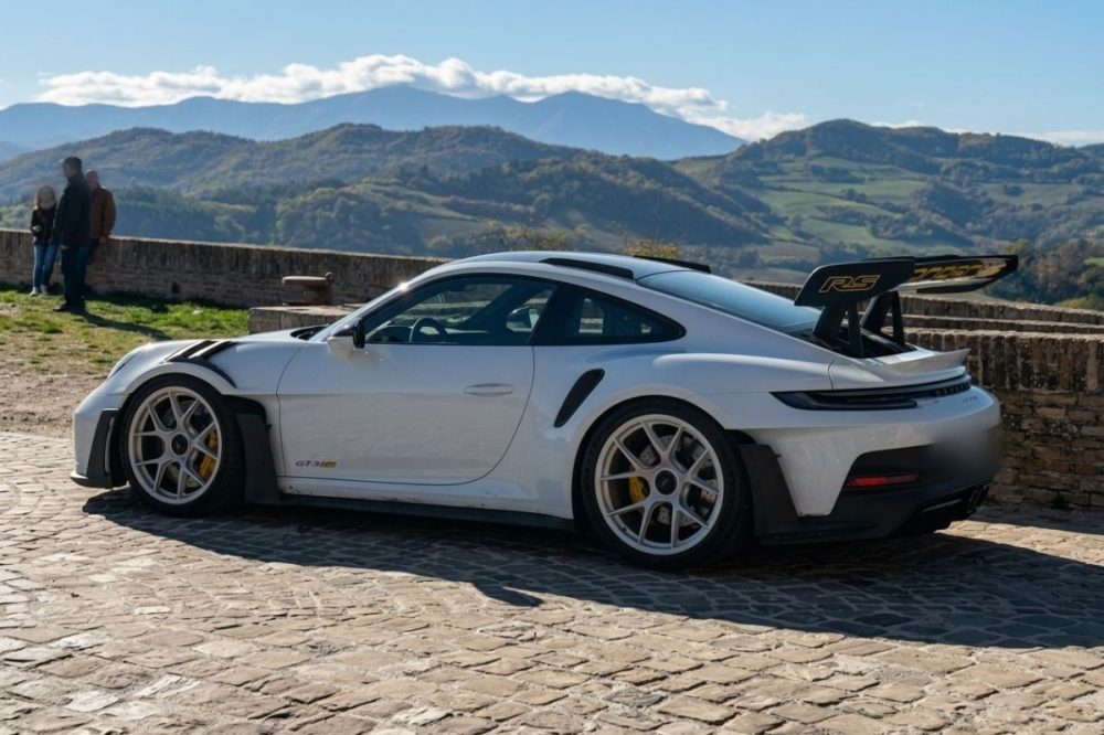 Así quedó el coche del alemán que ha perdido la vida durante un rallye en Mallorca.