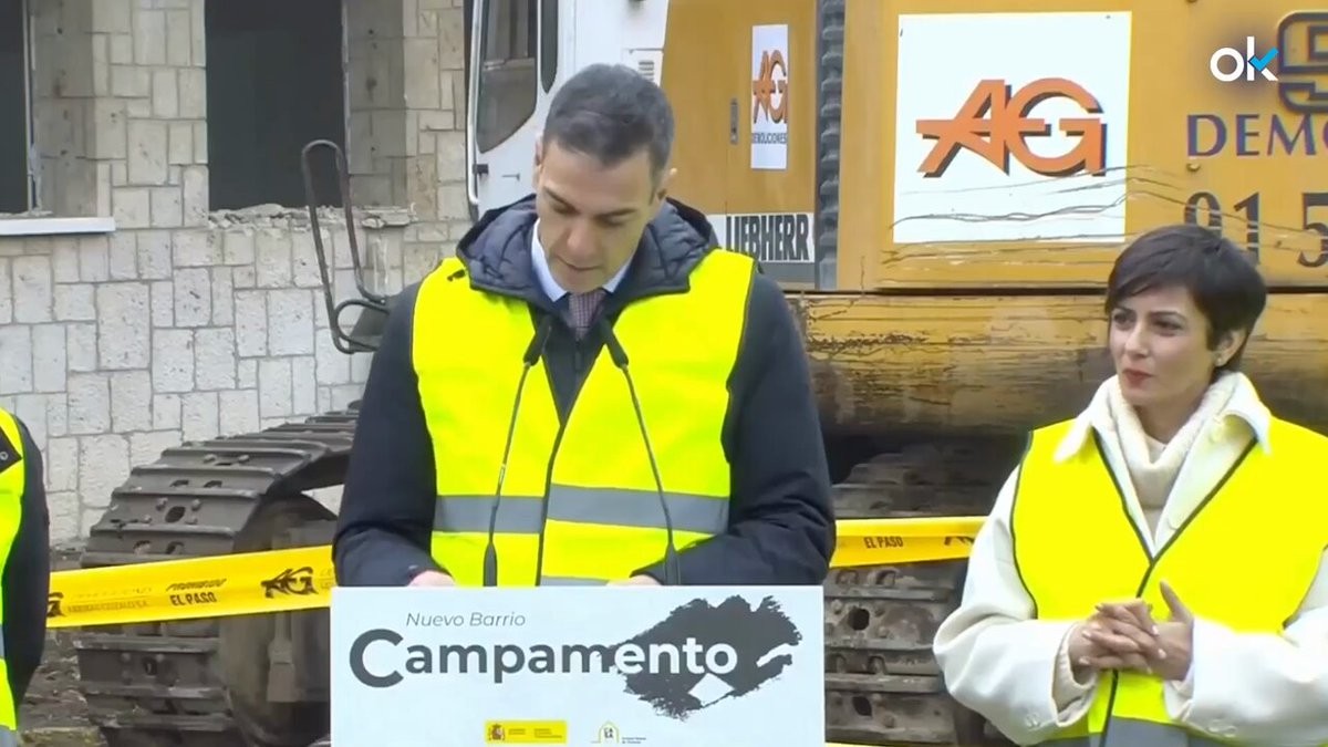 Sánchez fue a Campamento (por tercera vez) en Enero para anunciar el inicio de 10.700 viviendas. Las excavadoras del video desaparecieron al día siguiente.