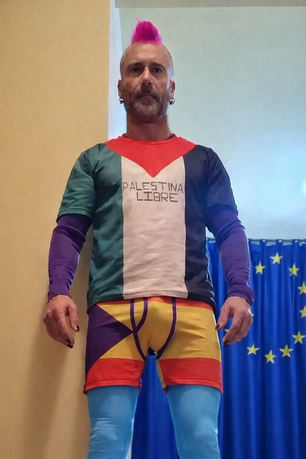SUPERPALESTAIN ha vuelto.