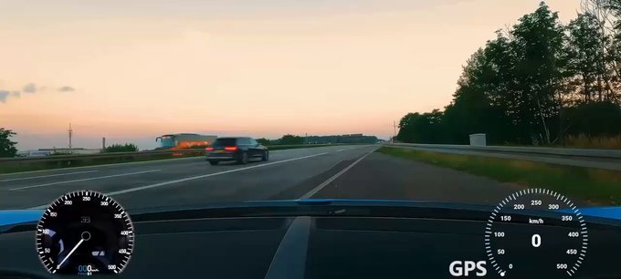 Bugatti Chiron alcanza 417 km/h en la autobahn alemana.